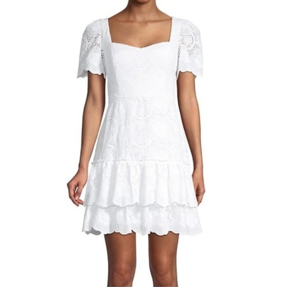 Lilly Pulitzer Dresses & Skirts - Lilly Pulitzer Bonni Resort White Jumbo Bouquet Eyelet Short Sleeve Dress P2180